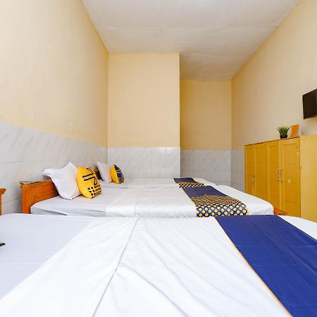 Spot On 2011 Hotel Mekar Sari Solo Extérieur photo