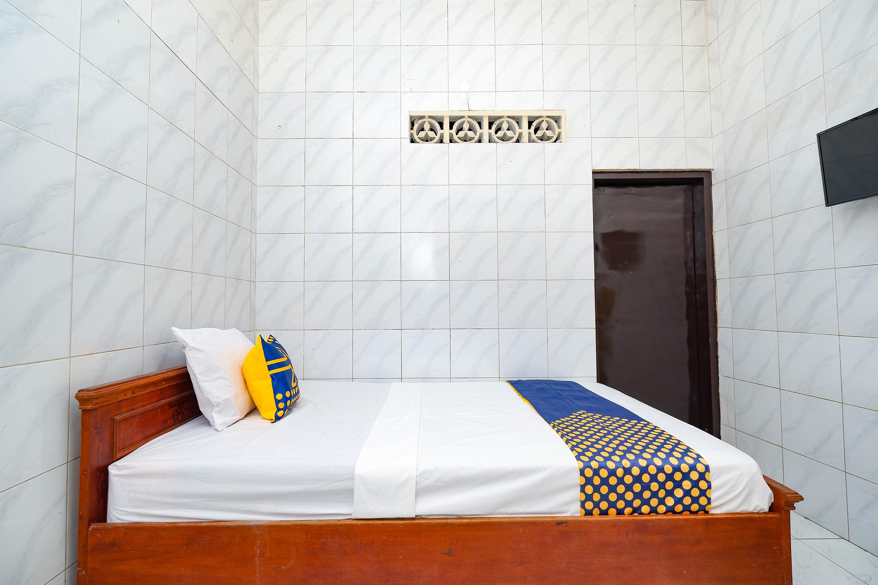 Spot On 2011 Hotel Mekar Sari Solo Extérieur photo