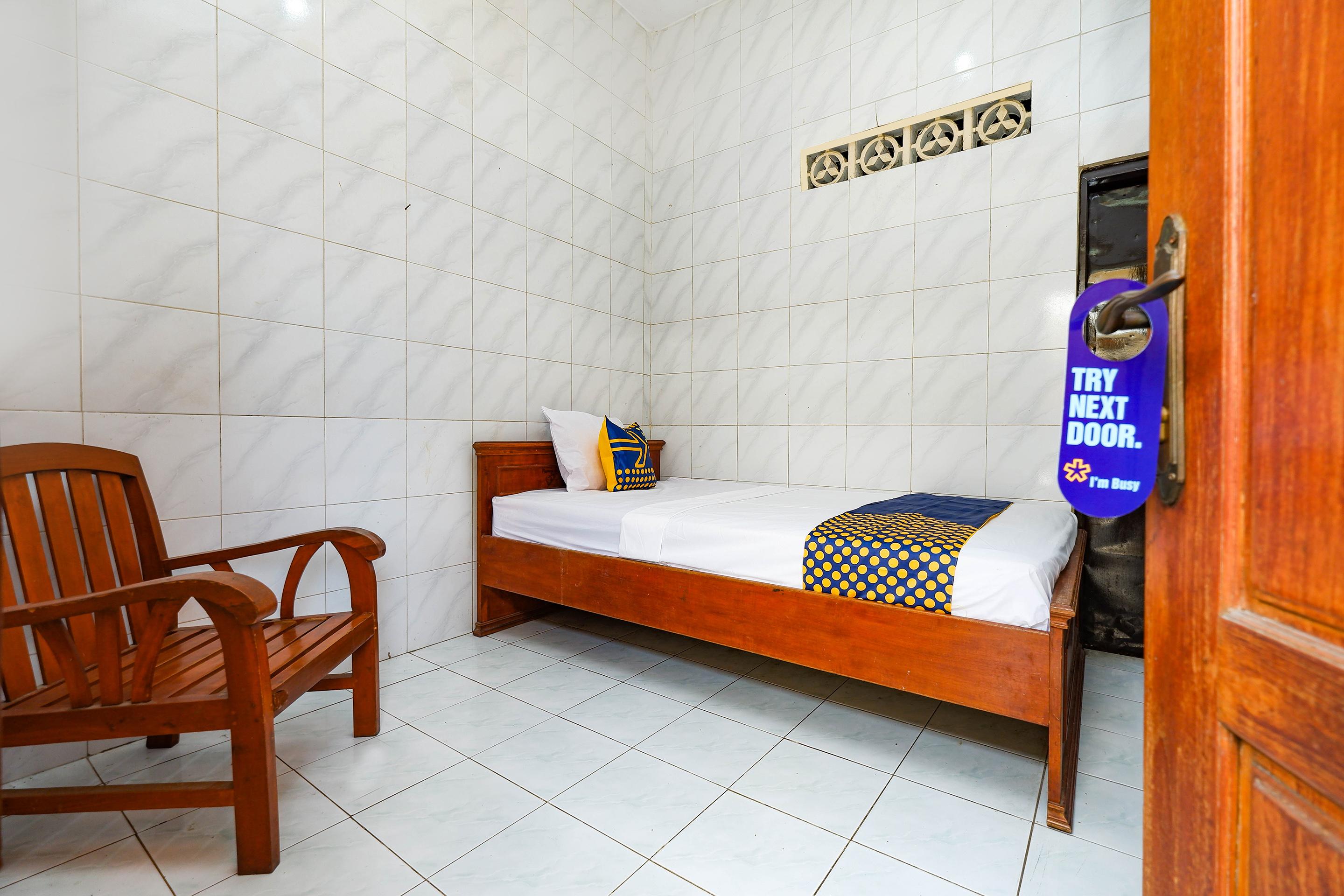 Spot On 2011 Hotel Mekar Sari Solo Extérieur photo