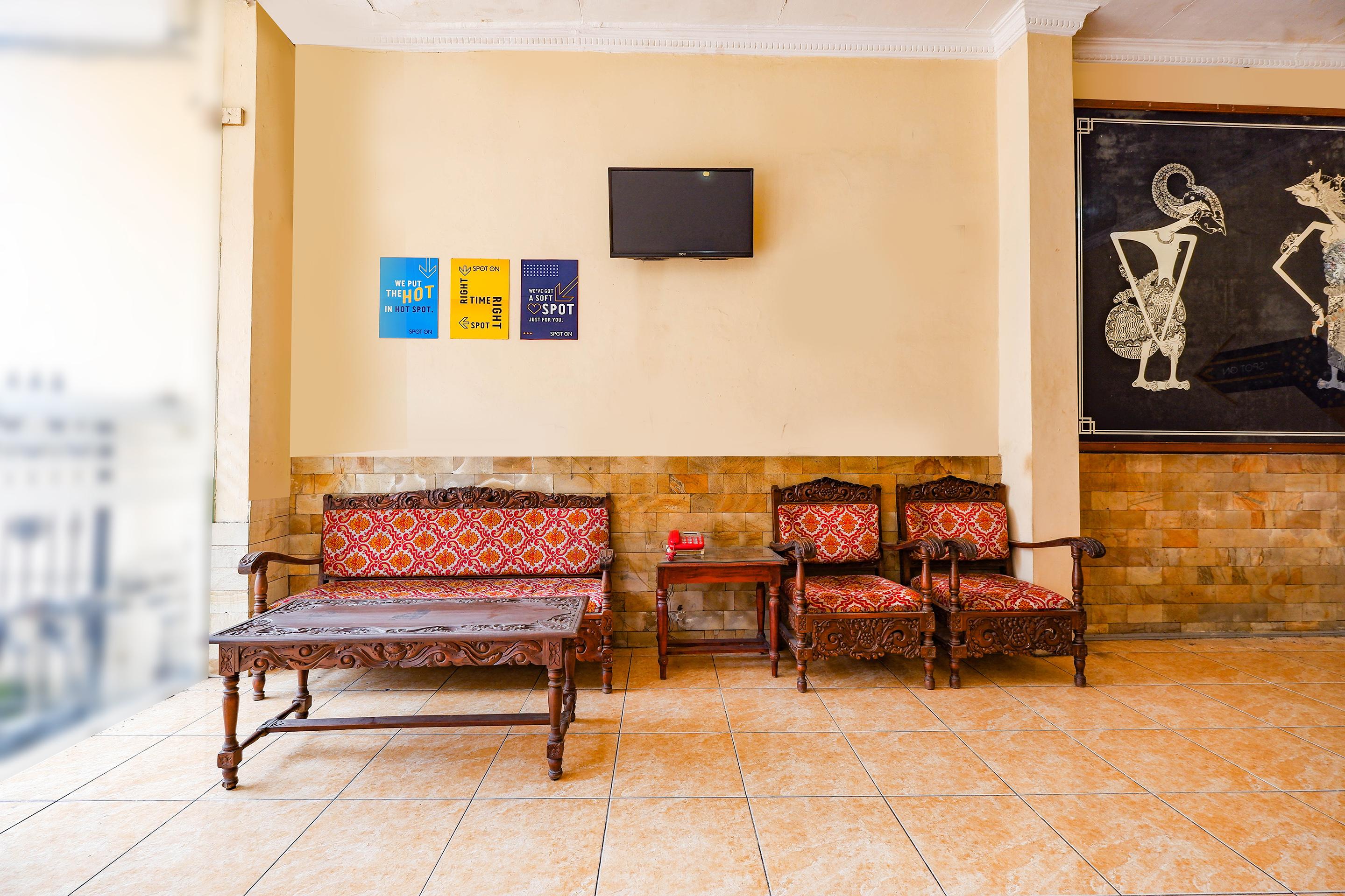 Spot On 2011 Hotel Mekar Sari Solo Extérieur photo