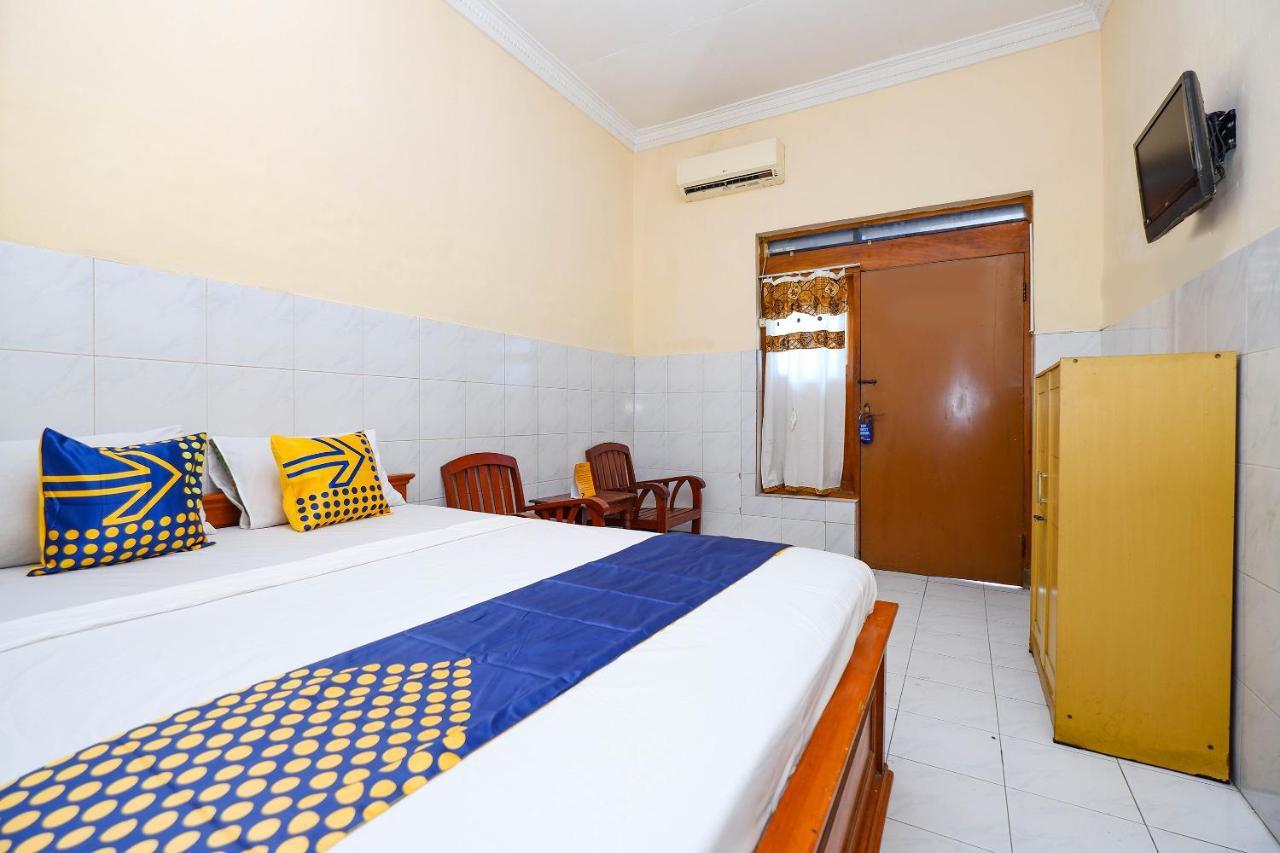 Spot On 2011 Hotel Mekar Sari Solo Extérieur photo